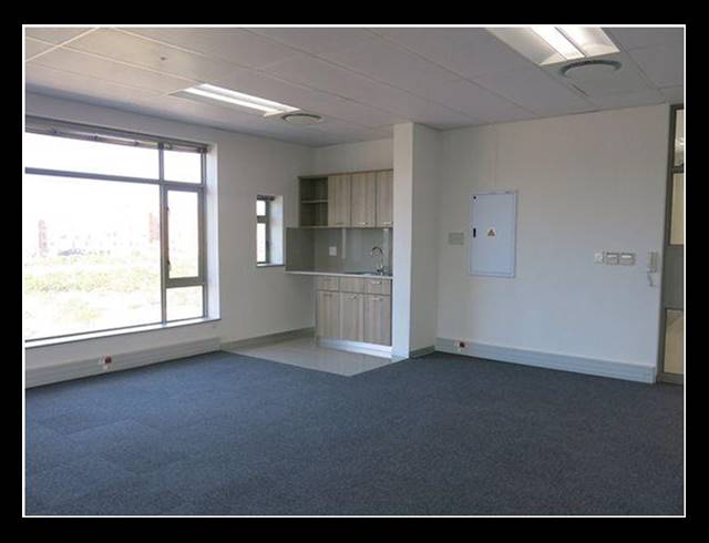 1,330M² OFFICE TO LET IN CENTURY CITY